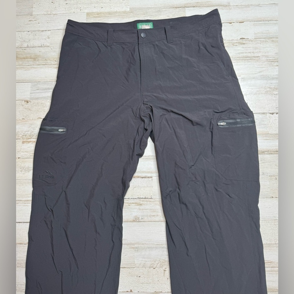 L.L Bean Pants Mens Sz 38x29 Black Nylon Cresta Hiking Water Resistant - Picture 2 of 10